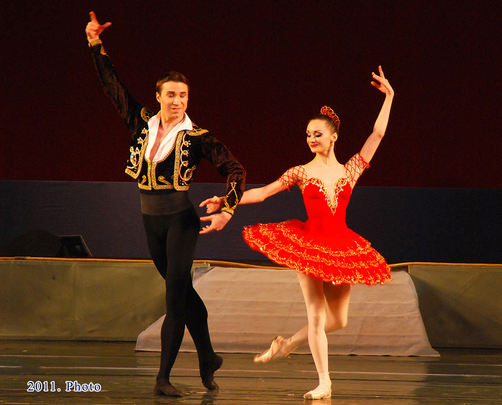 International Art Festival “April Spring Friendship Art Festival” (2)