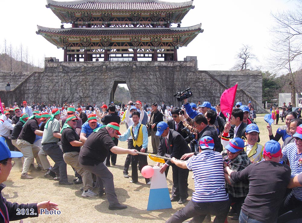 International Art Festival “April Spring Friendship Art Festival” (2)