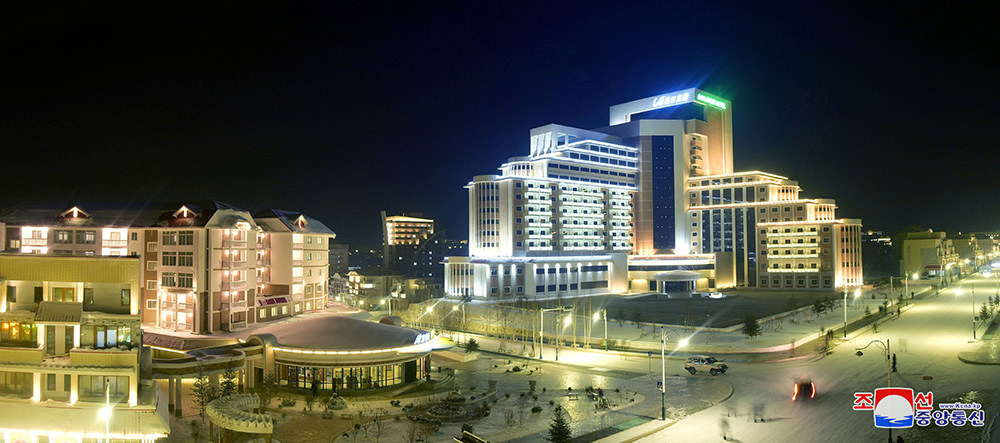 La ville de Samjiyon, ville de montagne moderne(1)