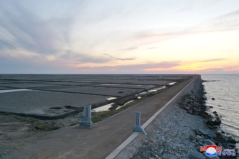 Achèvement du polder Ansok