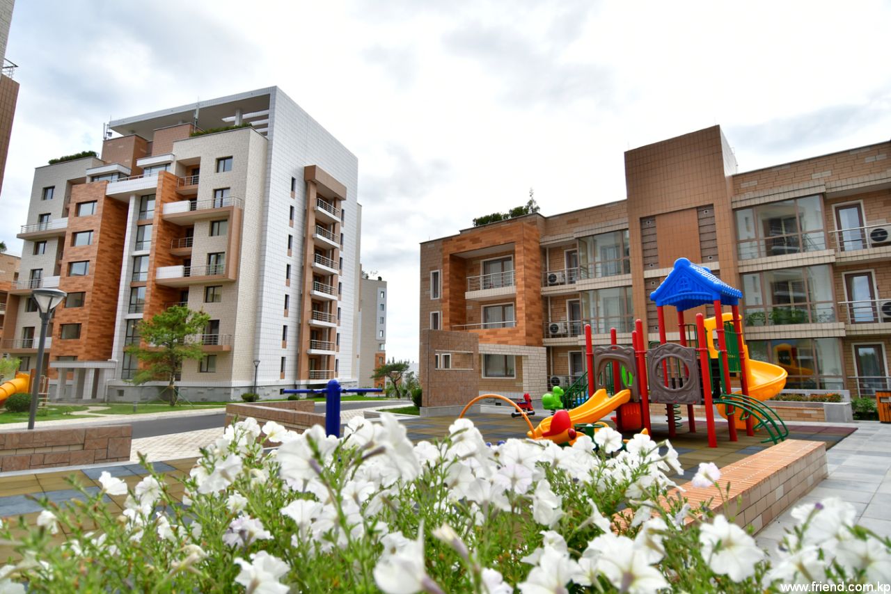 Pothong Riverside Terraced Residential District