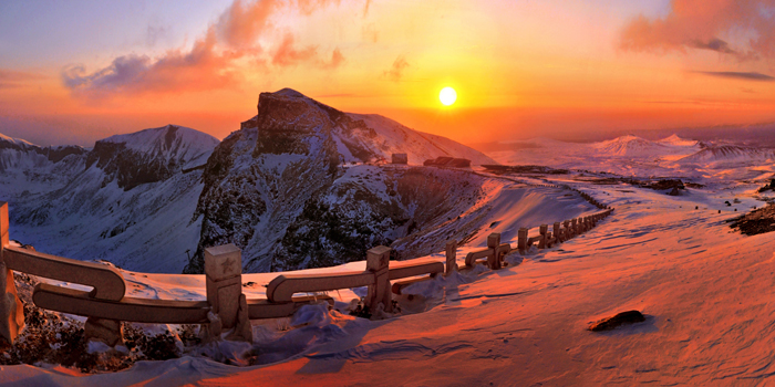 Lever du soleil au mont Paektu