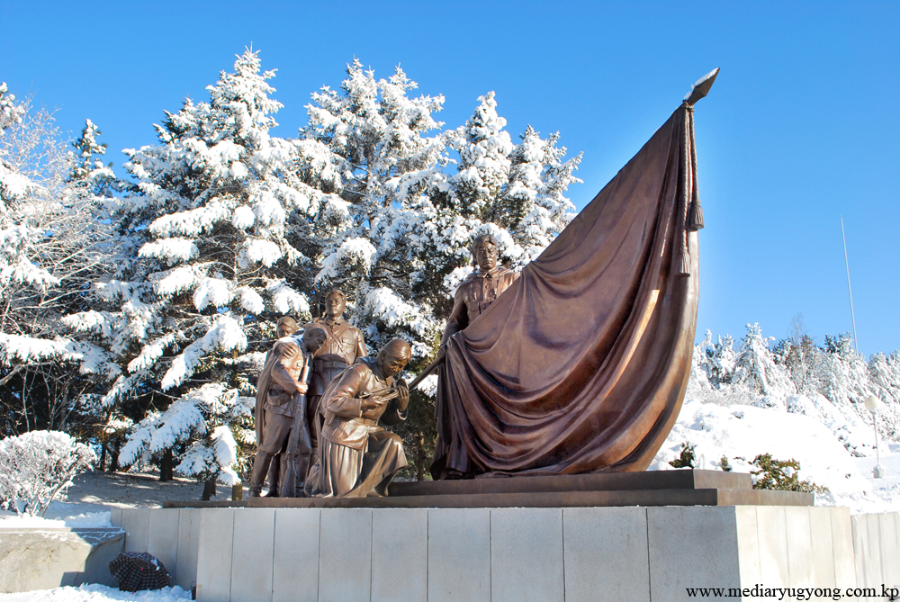 대성산혁명렬사릉