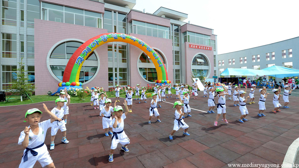 Crèche et la maternelle d’orphelins de Pyongyang