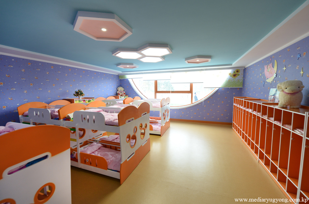 Crèche et la maternelle d’orphelins de Pyongyang