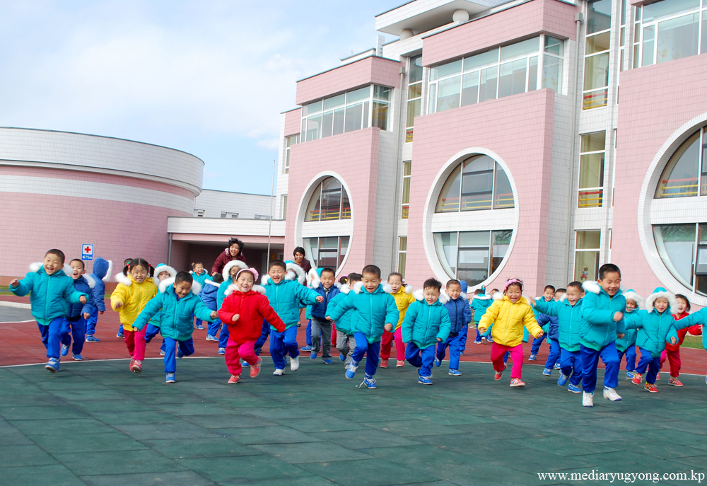 Crèche et la maternelle d’orphelins de Pyongyang