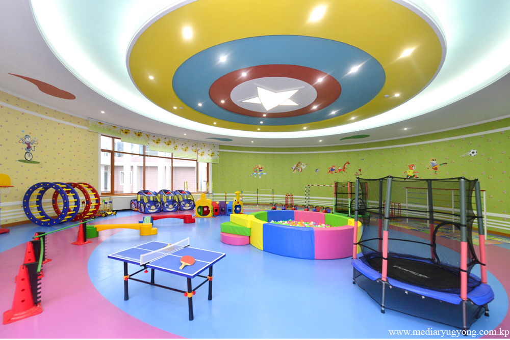 Crèche et la maternelle d’orphelins de Pyongyang