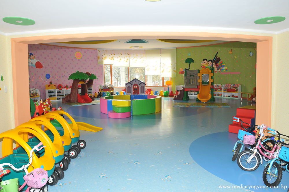 Crèche et la maternelle d’orphelins de Pyongyang