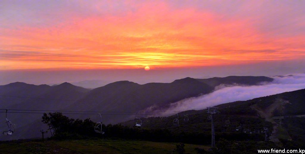 the Morning of Taehwa Hill