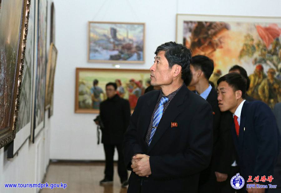 偉大な指導者金正日同志の生誕83周年慶祝中央美術展覧会