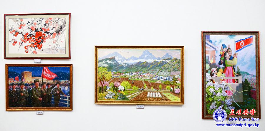 庆祝伟大领袖金日成同志华诞113周年老画家美术展