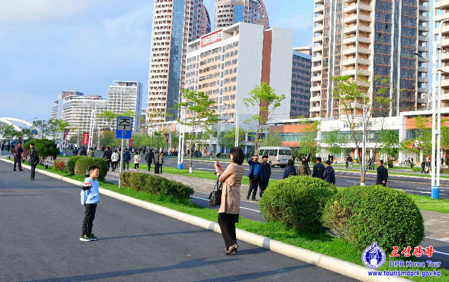 五一节的和盛大街