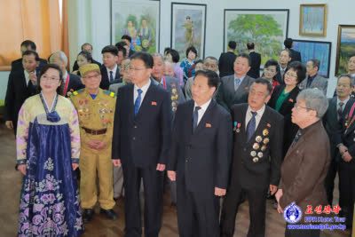 로화가들의 미술전람회