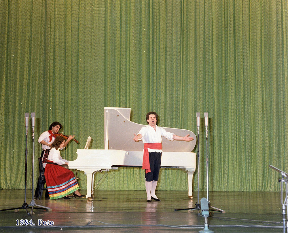 Festival artístico internacional 《Festival Artístico de Amistad Abril en Primavera》(1)