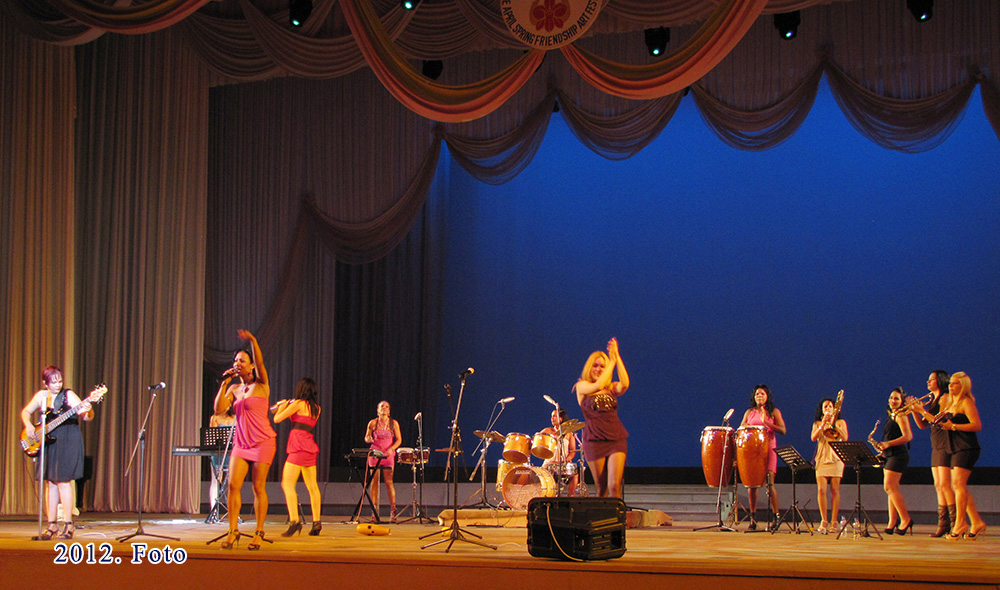 Festival artístico internacional 《Festival Artístico de Amistad Abril en Primavera》(1)