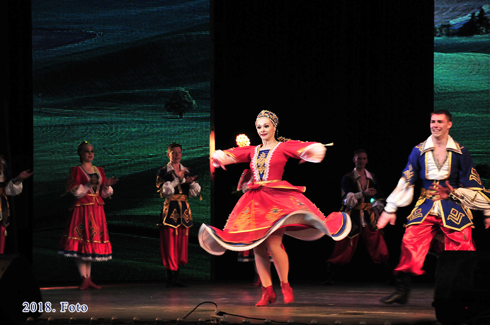 Festival artístico internacional 《Festival Artístico de Amistad Abril en Primavera》(2)