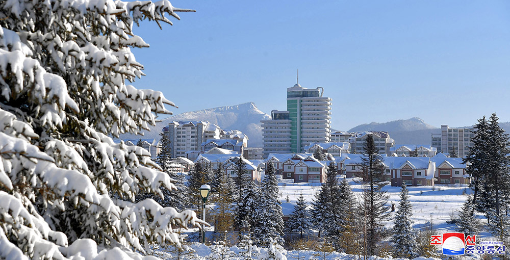 Samjiyon, ciudad moderna urbe montaňosa(1)