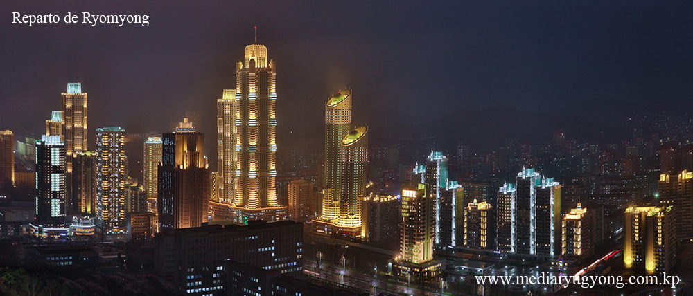 Panorama nocturno de Pyongyang