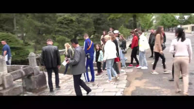 The sixth batch of Russian tourists visiting Sonjuk Bridge and Phyochung Monuments