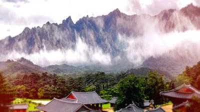 Les monts Kumgang immatriculés patrimoine mondial, culturel et naturel